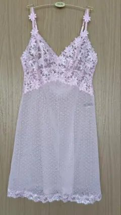 ワコールサルート未使用タグ付き刺繍入りミントグリーンキャミソール M