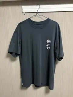 【美品】NIKE ルーズフィットTシャツ