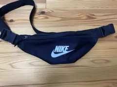 NIKE ポーチ（小）のサムネイル