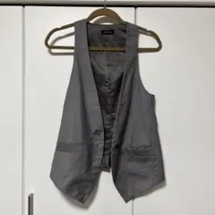 ノーカラーベスト