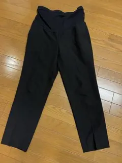 UNIQLO スマートアンクルマタニティパンツ　ブラックLサイズ