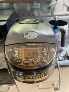 ZOJIRUSHI 圧力IH炊飯器 NW-VP10E7 本体 ZOJIRUSHI 圧力IH炊飯器 NW-VP10E7 本体 - メルカリ
