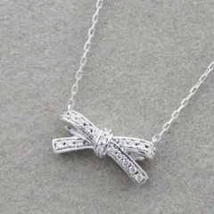 アーカー ネックレス ダイヤ 0.08ct プチリュバン リボン K18WGのサムネイル