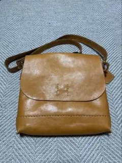 fes ショルダーバッグ