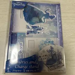 ディズニープリンセス　シンデレラ　アクセサリーアクリルスタンド