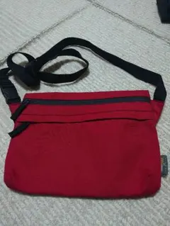 CORDURA サコッシュ　赤　ショルダーバッグ　2部屋＆内ポケット　アウトドア