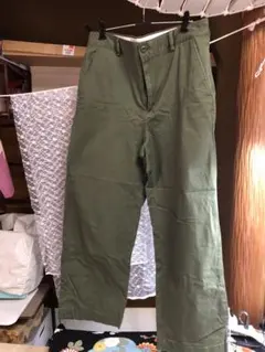 UNIQLO カジュアルパンツ オリーブ 73cm