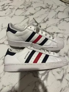 adidas SUPERSTAR ホワイト/ネイビー/レッド