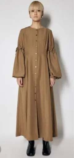 MOUSSY RIBBON SLEEVE ドレス　ベージュ