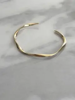 flower simply twist bangle
