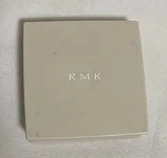 RMK フローレスカバーコンシーラー ケース付きのサムネイル