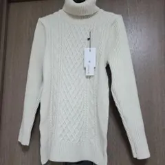 早い者勝ち！新品未使用タグ付き！白タートルネックL