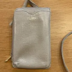 ヴィオラドーロ スマホショルダーバッグ リザード型押し グレー 