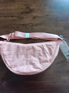 【未使用】ユニクロ UNIQLO ラウンドミニショルダーバッグ　ピンク