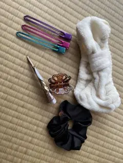 ヘアアクセサリーセット カラフルなヘアピン、シュシュ、ヘアバンドのセット