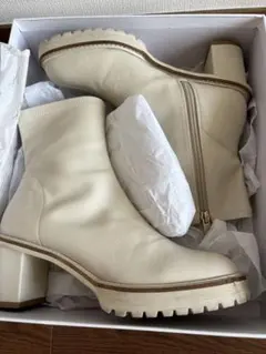 ル　タロン　ホワイトレザー厚底ブーツ