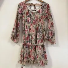 one way ♡ 美品 7分袖 花柄 チュニック Mのサムネイル
