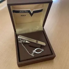 Item thumbnail for item 07b940cb-9931-4cd8-a64c-22f68ef7f193