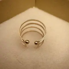 K10YG 4連イヤカフ