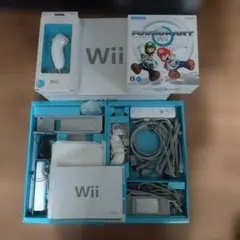 Wii本体 、マリオカート（未使用）Wi、ヌンチャク2本i セット