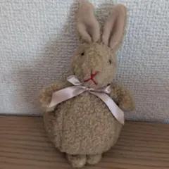WONDERFUL WORLD ウサギ ブローチ