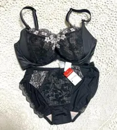 Item thumbnail for item a9834f84-1f02-4c61-811b-28a35eaf407b