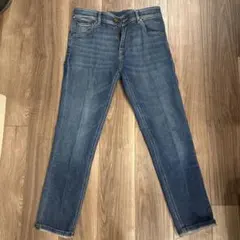 スリムフィット ダークブルー デニムパンツ