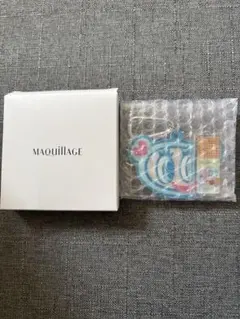 MAQuillAGE アクリルキーホルダー 新品未開封・非売品