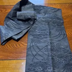 値下げ！黒地 帯 菊模様　正絹