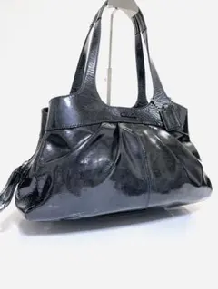 COACH ブラック エナメル プリーツ ショルダーバッグ