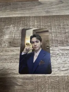 バーノン SPILL THE FEELS CARAT Ver. トレカ