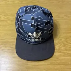 Item thumbnail for item a9044e3d-509d-4c65-b3ec-f0b06617809a