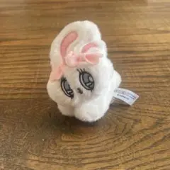 エスターバニー　キーホルダー　ぬいぐるみ　白