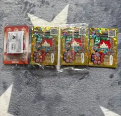 ま*こ様 新品未開封　妖怪ウォッチ　劇場版　限定　妖怪メダル カード おまけ付き