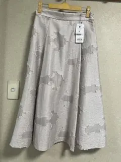 フレアスカート グレージュ膝下丈