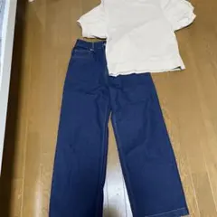 ダークブルー ワイドレッグデニム & ベージュ Tシャツ セット