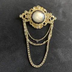 【17】アンティーク調ブローチ　ブラックシェル風のストーン　ヴィンテージ