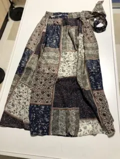 OLIVE des OLIVE 花柄スカート