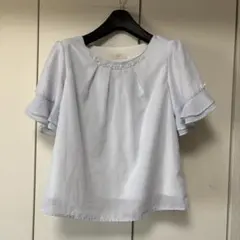 最終価格！ロディスポット❤︎ビジューが可愛いフリル袖ブラウス⭐︎超美品！のサムネイル