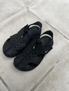 Nike ブラック キッズサンダル