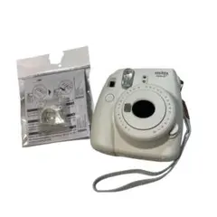 instax mini8+ FUJIFILM チェキ 富士フィルム ホワイト