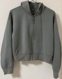 ドライスウェットクロップドフルジップパーカ（長袖）グレー　Mサイズ