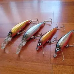 希少　ザウルスTレックス　4個セット　 未使用品　渓流ミノーイングのサムネイル
