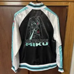 初音ミク スカジャン Lサイズ ダブルフォーカス　新品未使用品 11月20日（木）より店頭・ ＼オンラインストアにて発売開始