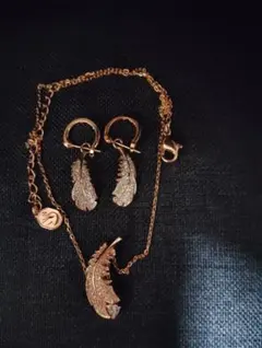 Swarovski ネックレス＆ピアス 羽型フェザークリスタル