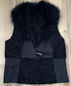 黒ムートン風ジレ フワフワファー付き♪（取外し可能）