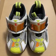 靴】仮面ライダー鎧武 スニーカー - メルカリ