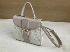 Item thumbnail for item 11243738-bffe-435b-8dbe-b9ffac13ac11