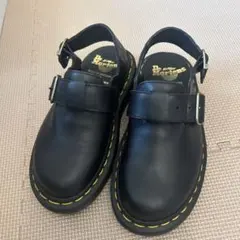 期間限定金額】Dr.Martens MIE JORGE バックル ミュール - メルカリ