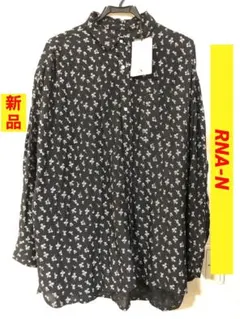 RNA-N B2729 スモールフラワープリントシャツブラウス 新品のサムネイル
